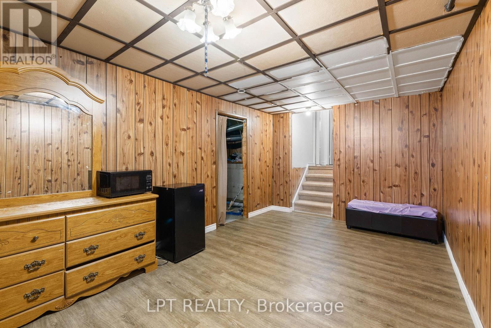 55H CHAUCER CRESCENT - 22