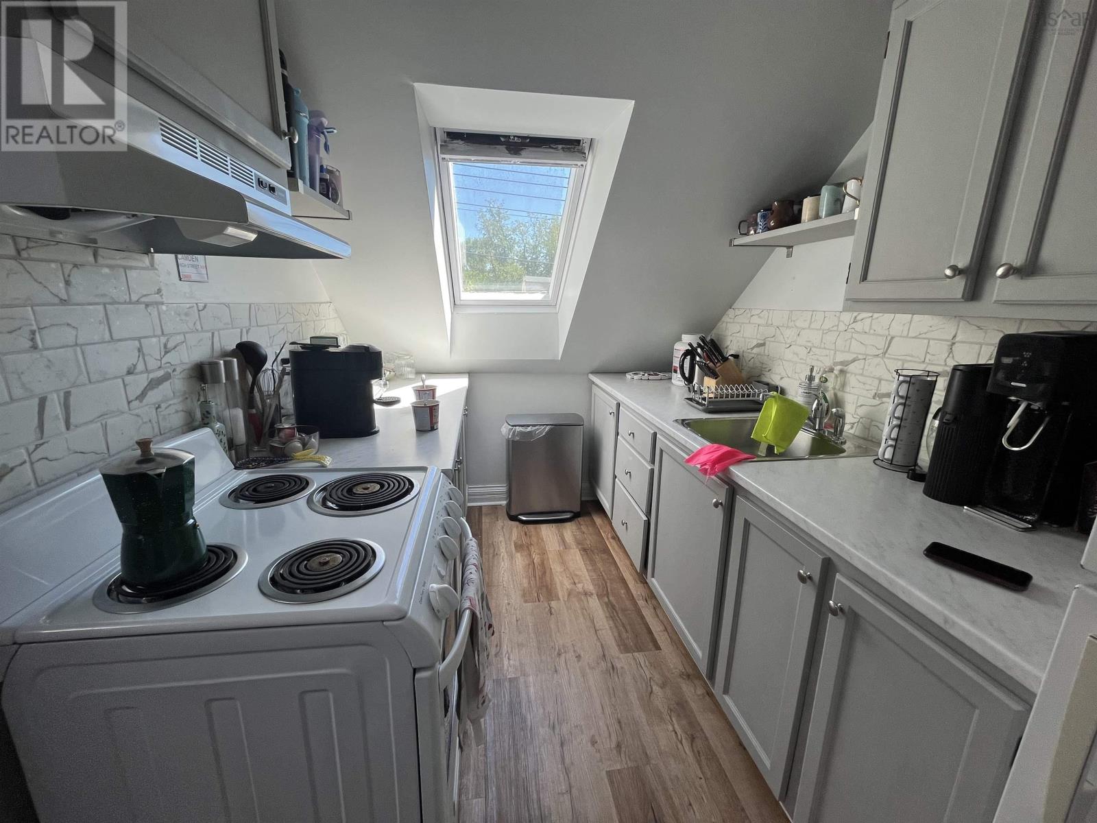 5639 Morris Street - 4