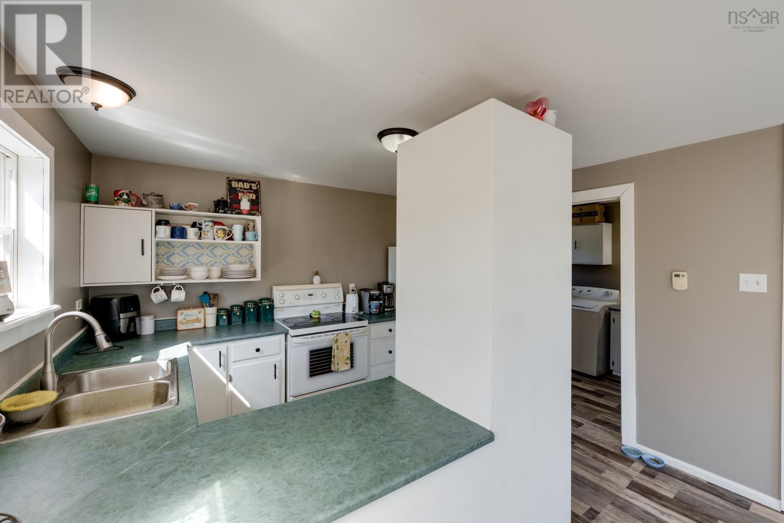47 Golden Glow Lane - 16