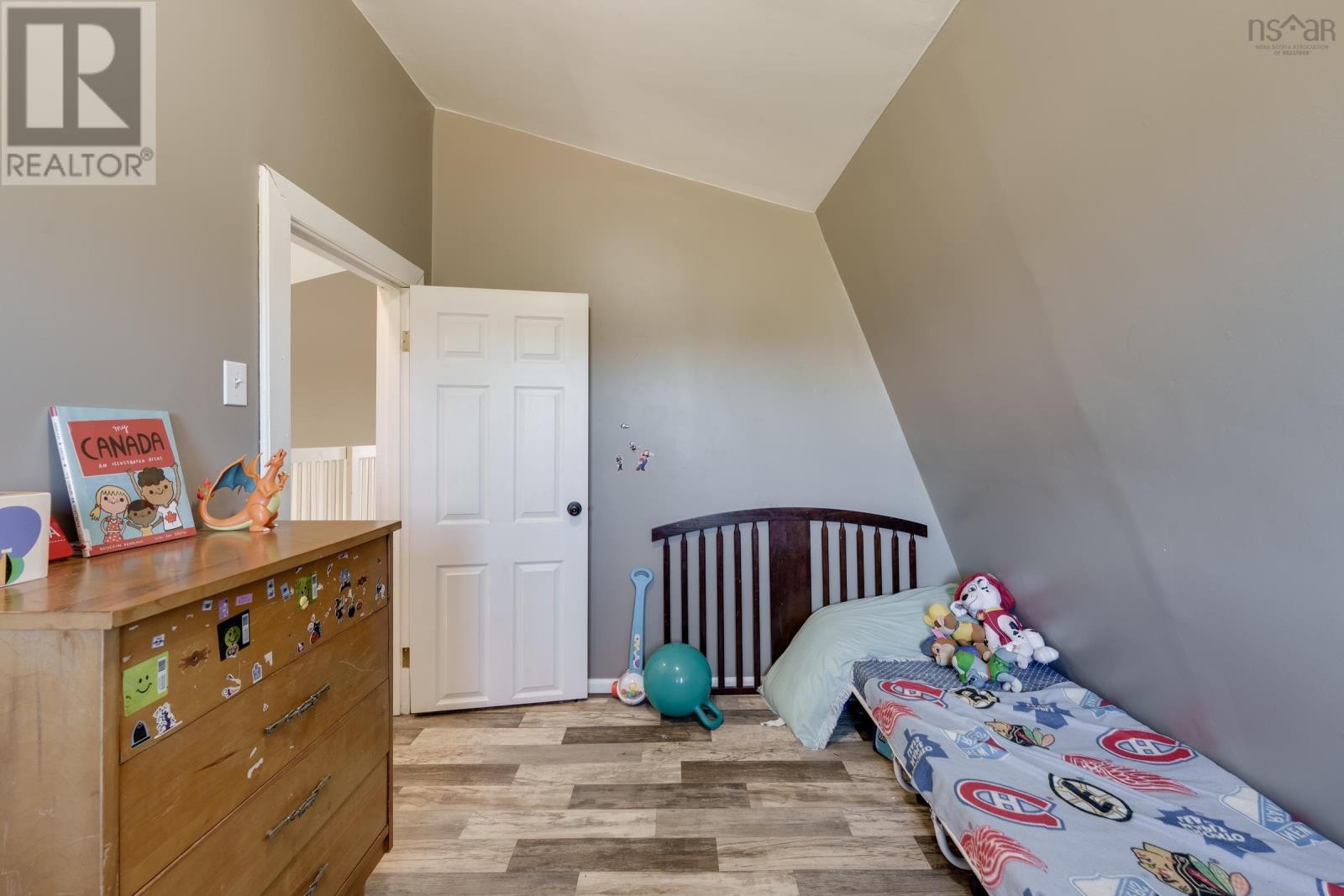 47 Golden Glow Lane - 26