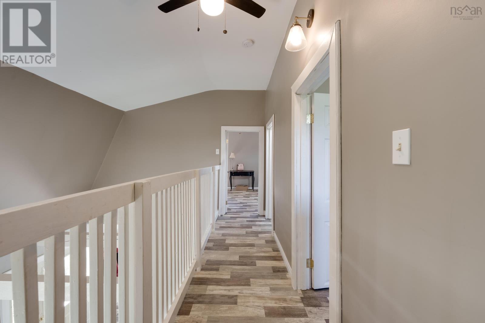 47 Golden Glow Lane - 24