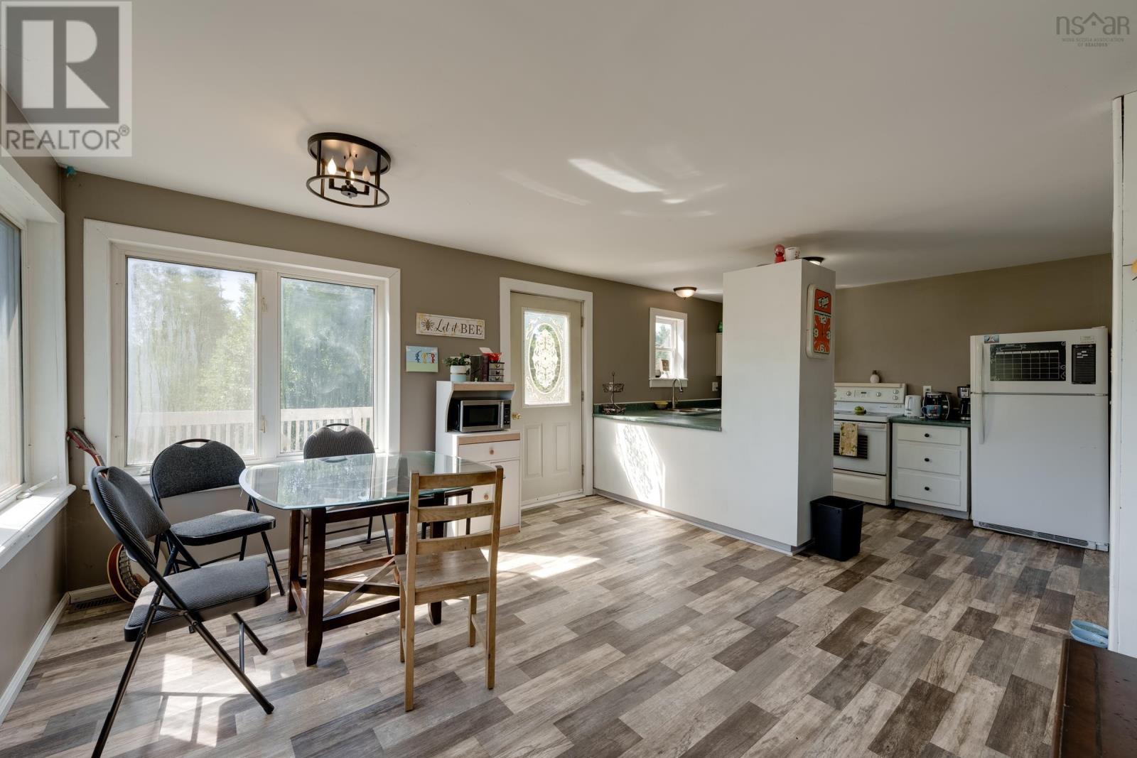 47 Golden Glow Lane - 12