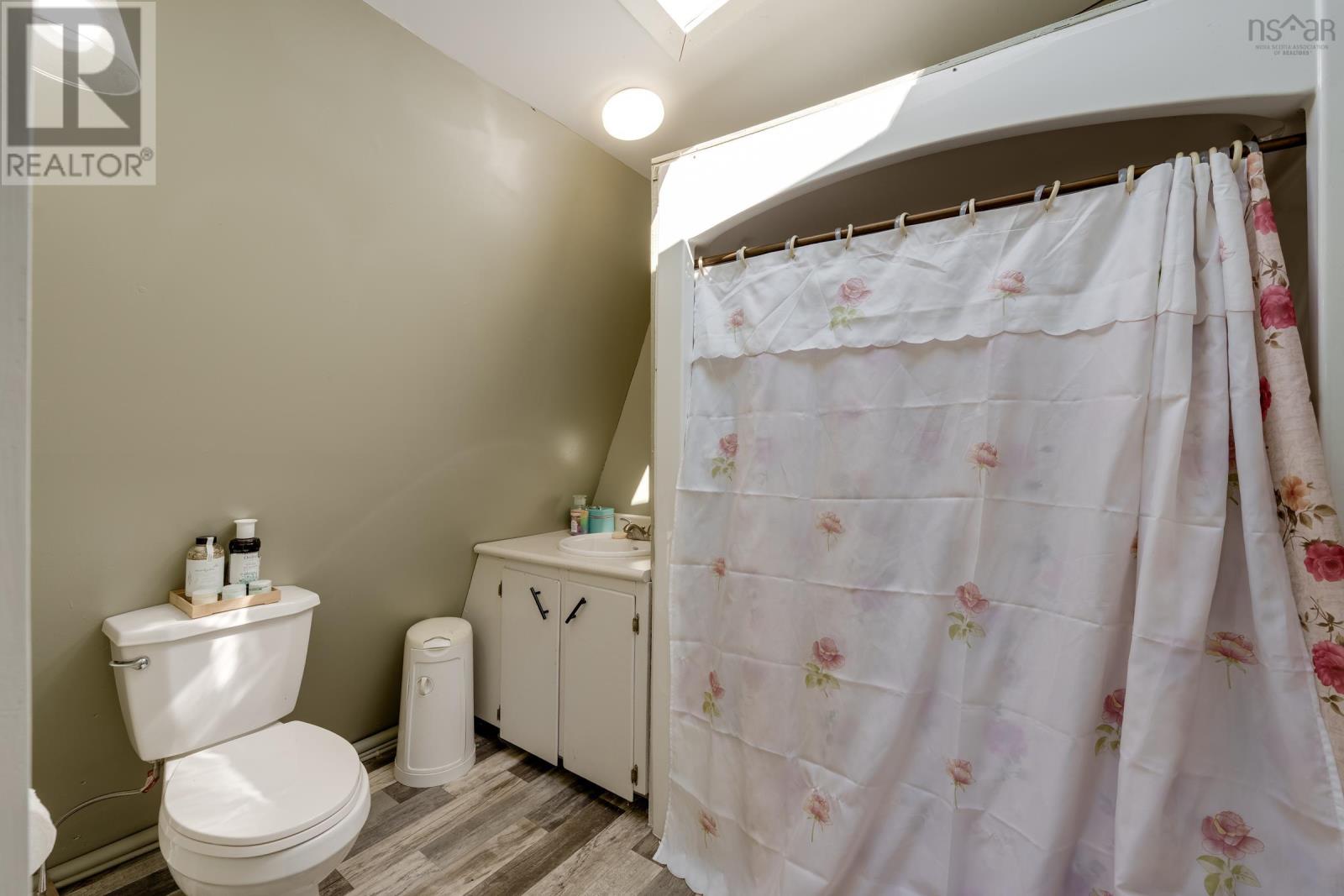 47 Golden Glow Lane - 27