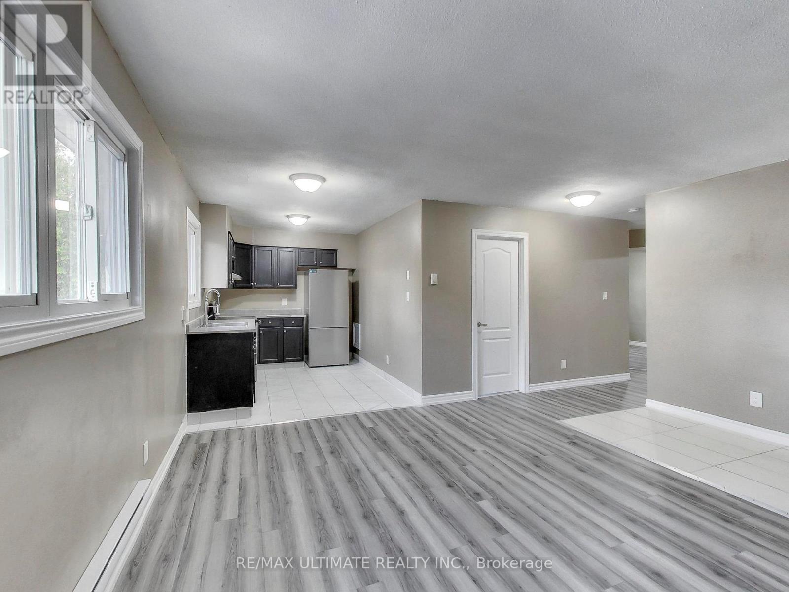 135 CHATHAM STREET - 10