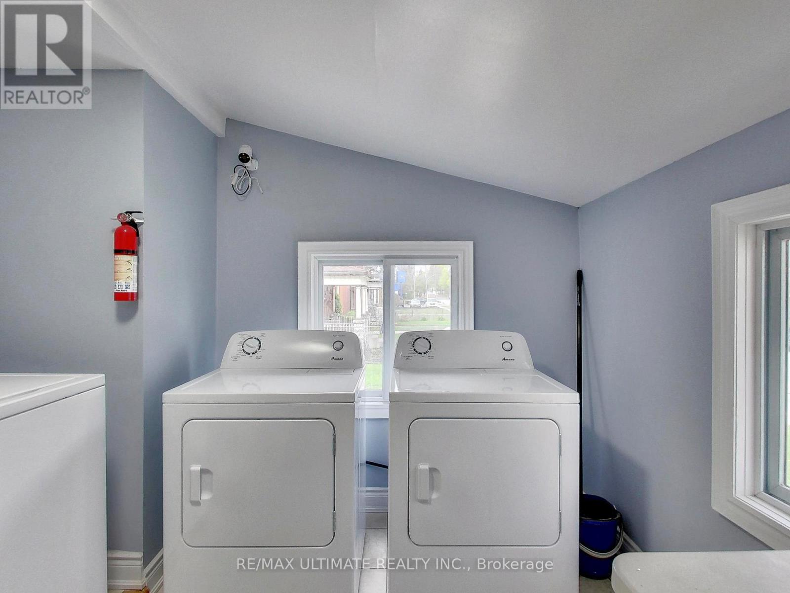 135 CHATHAM STREET - 20