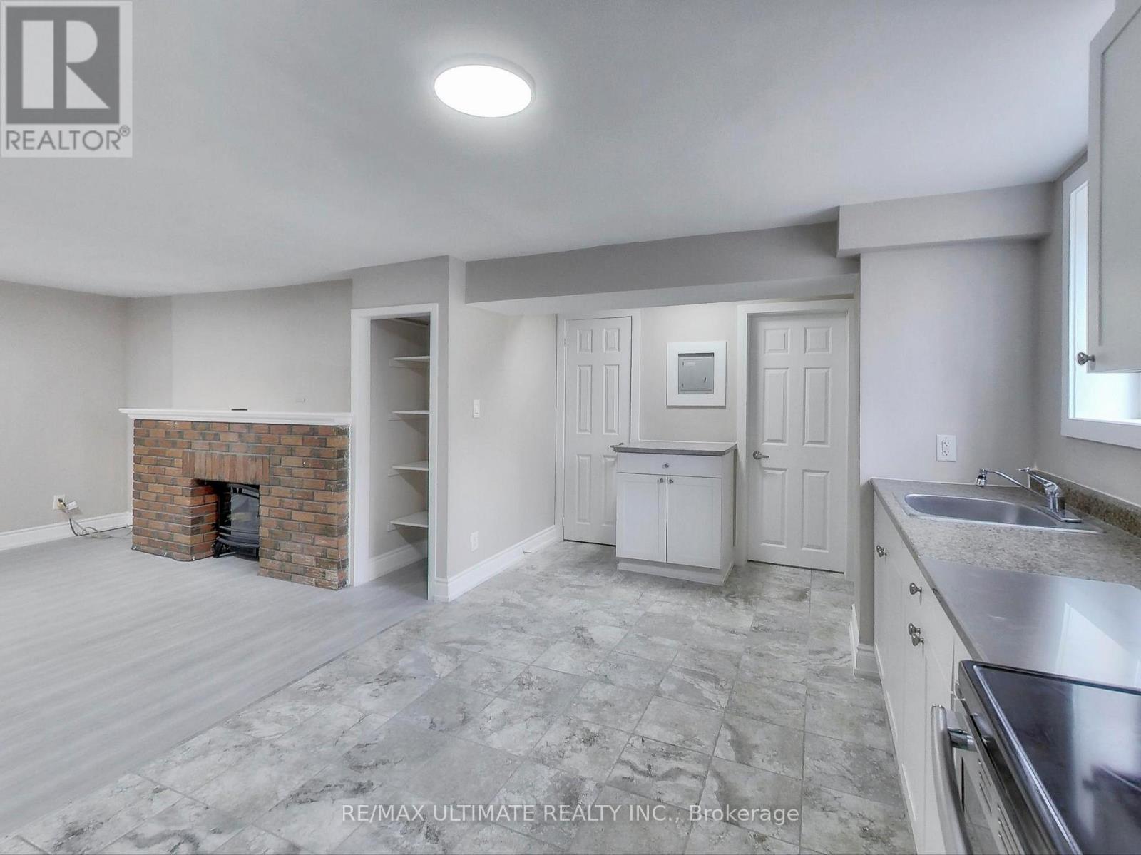 135 CHATHAM STREET - 28