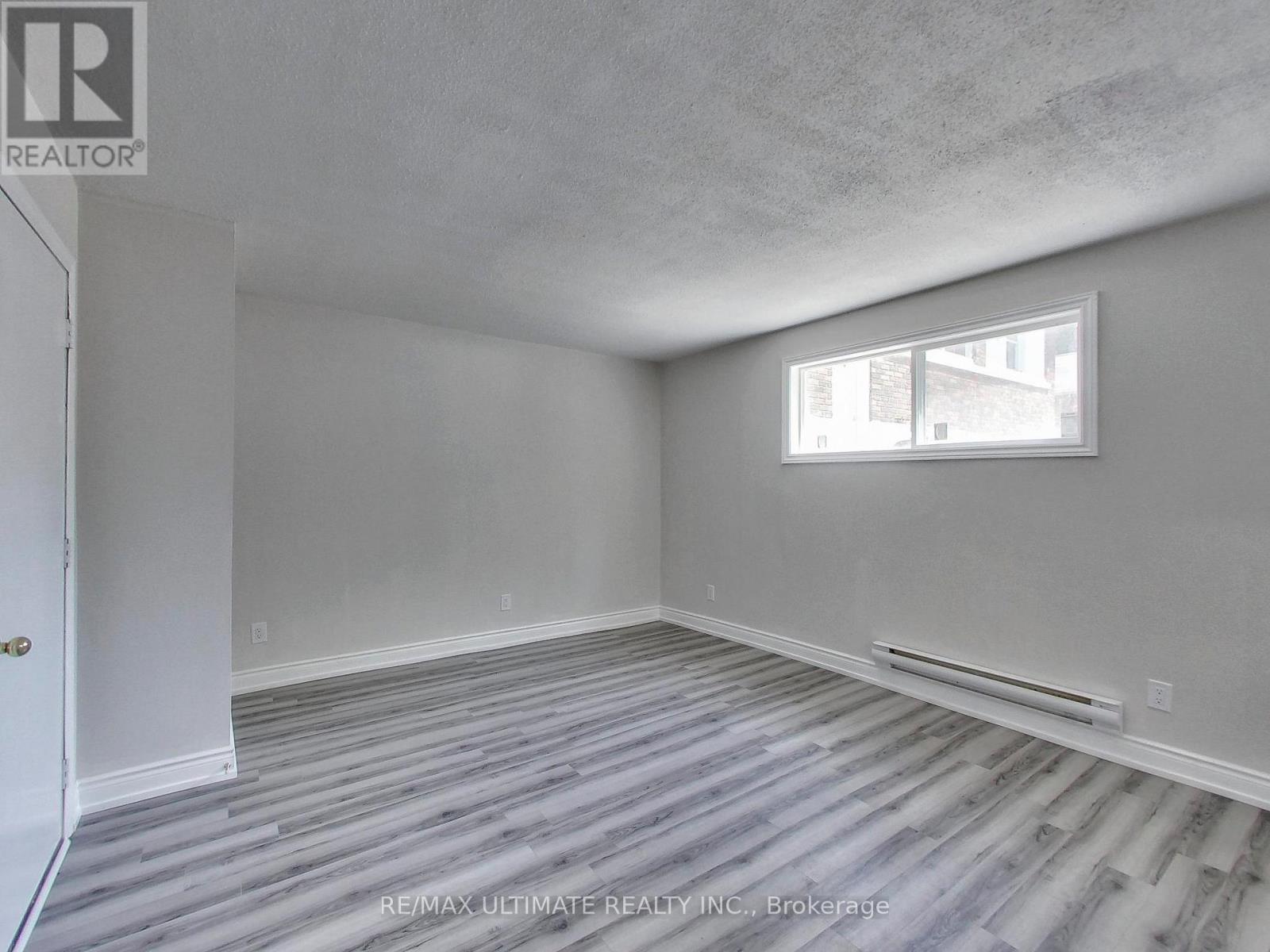 135 CHATHAM STREET - 34