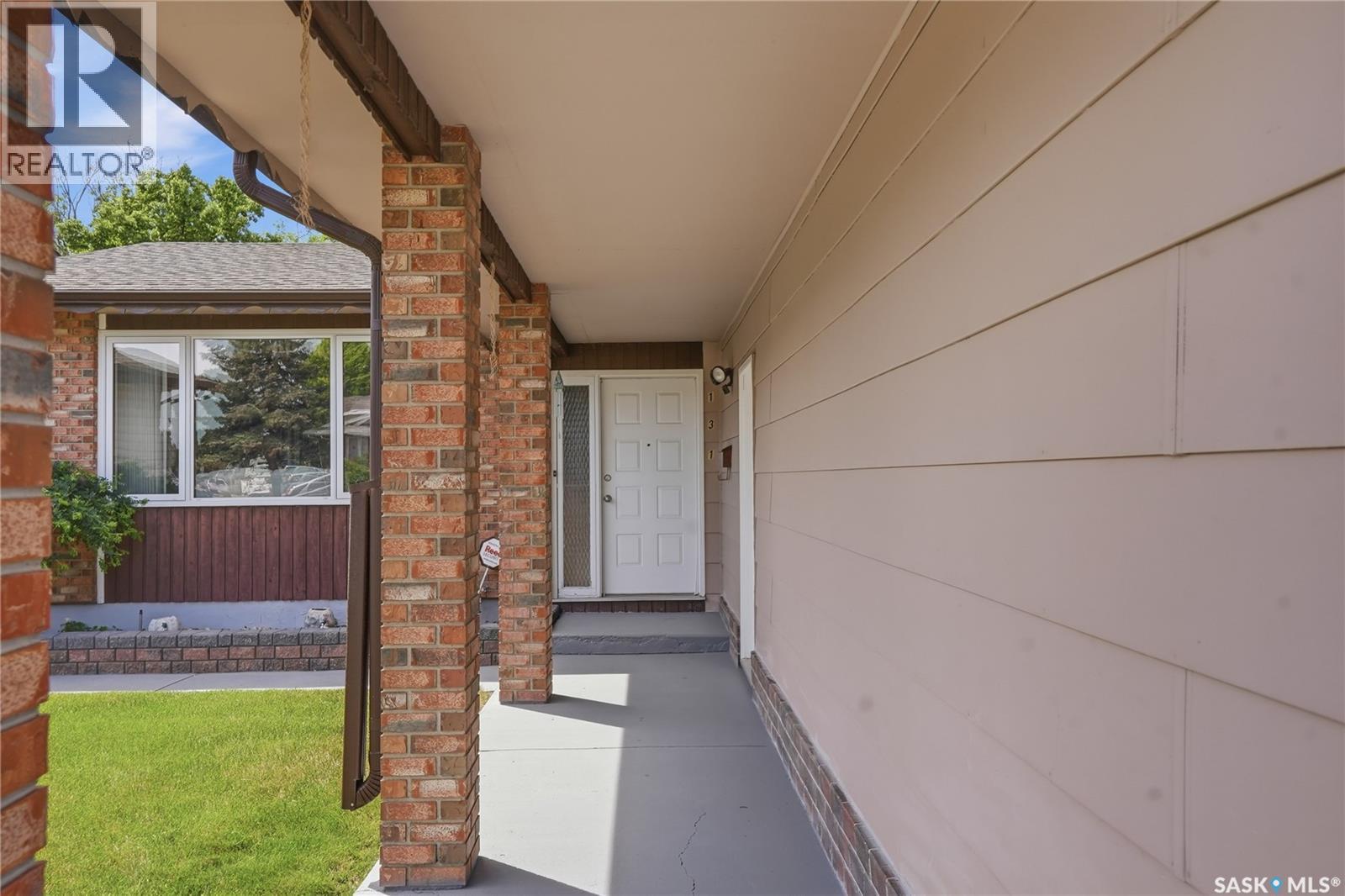 131 Keeley CRESCENT - 11