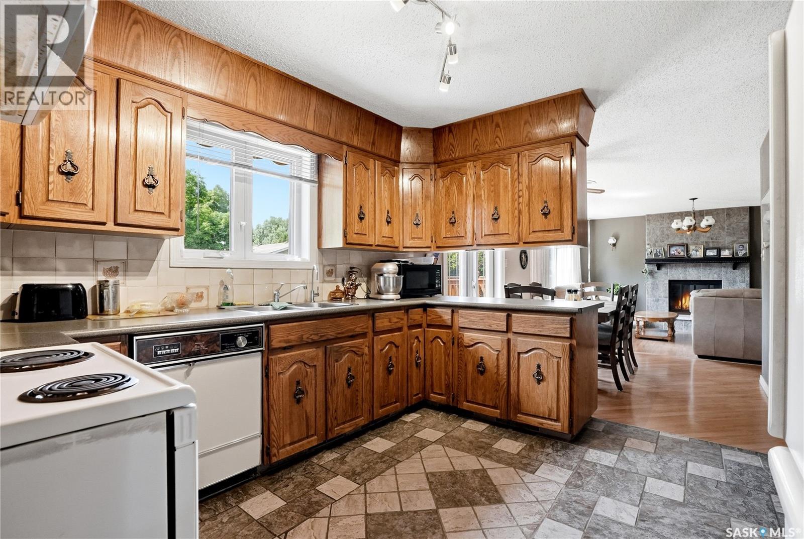 131 Keeley CRESCENT - 20