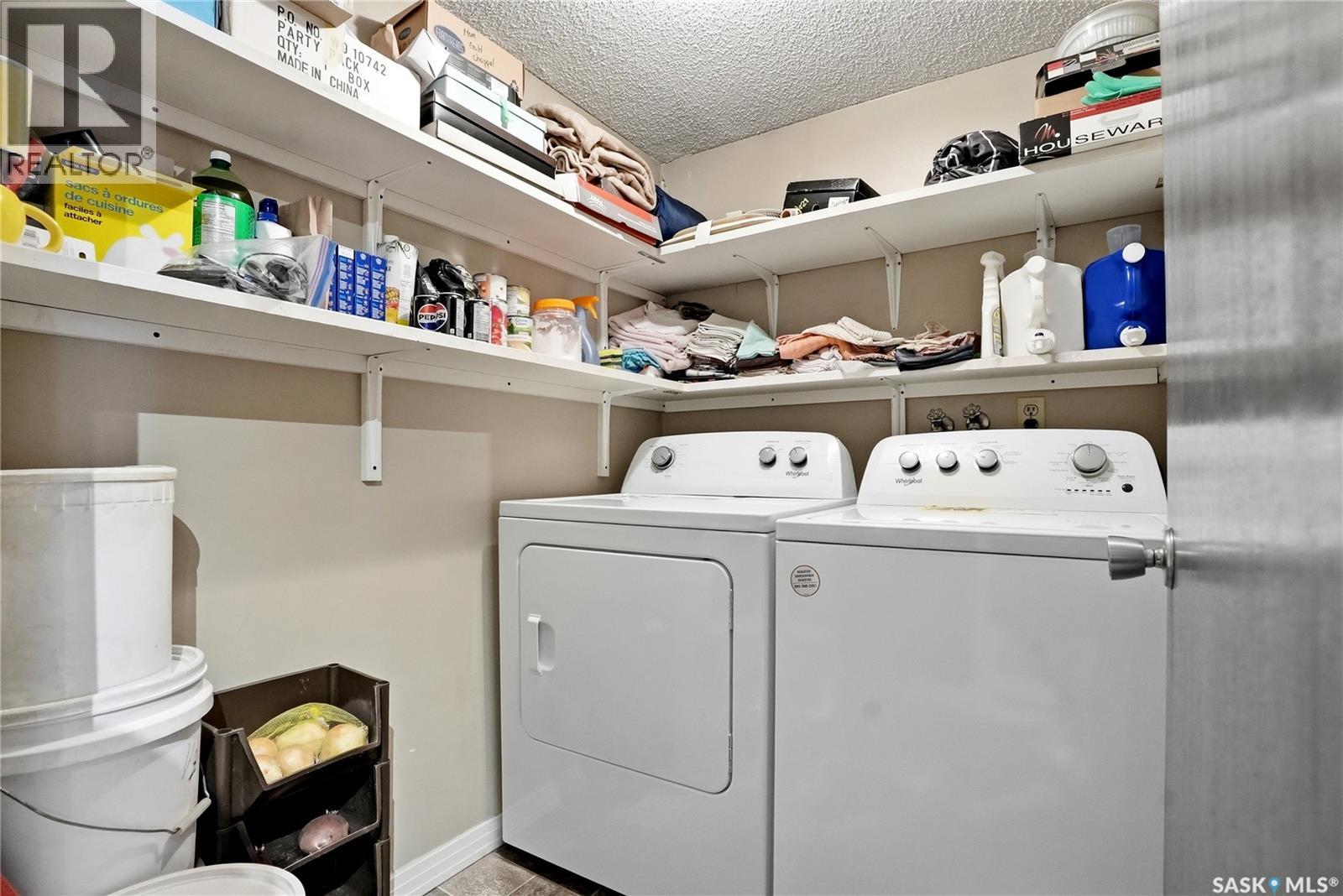 131 Keeley CRESCENT - 36