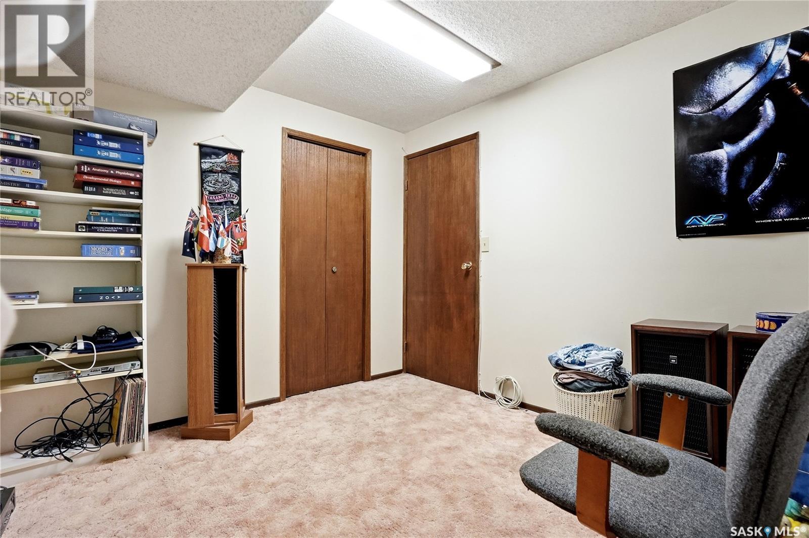 131 Keeley CRESCENT - 46