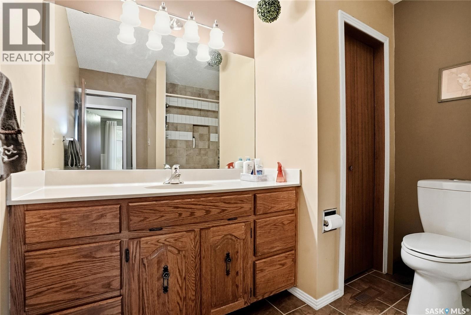 131 Keeley CRESCENT - 53