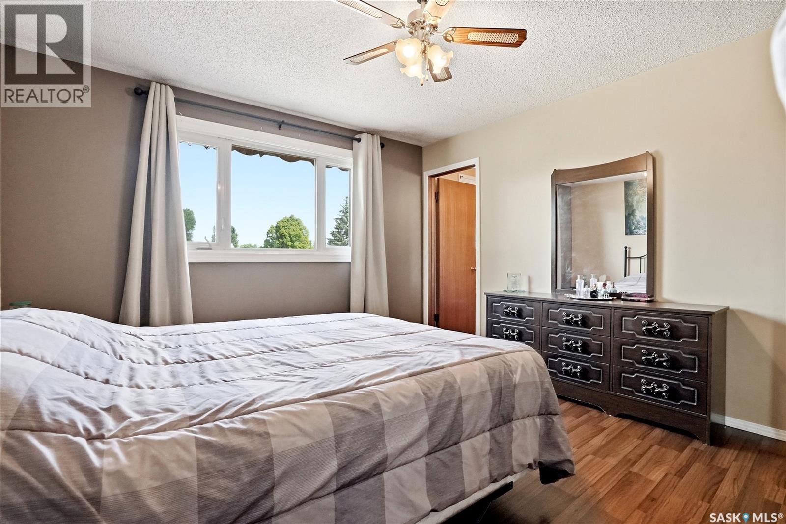 131 Keeley CRESCENT - 57