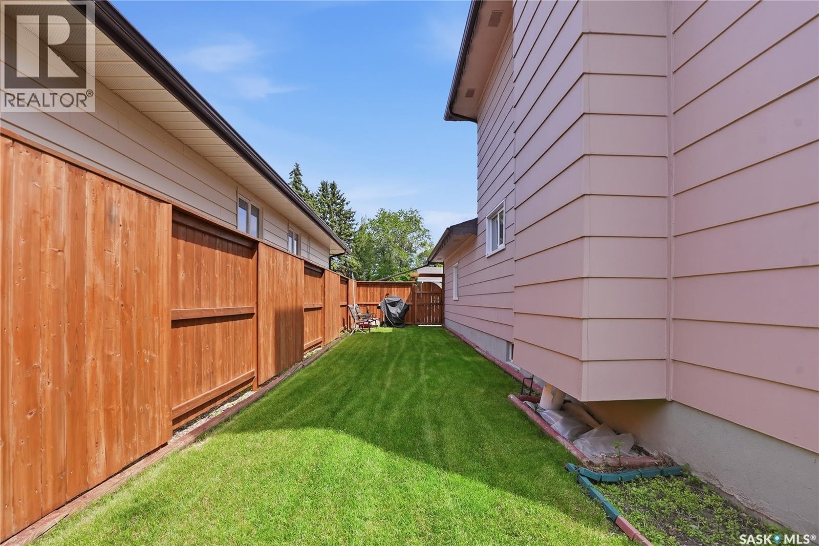 131 Keeley CRESCENT - 69