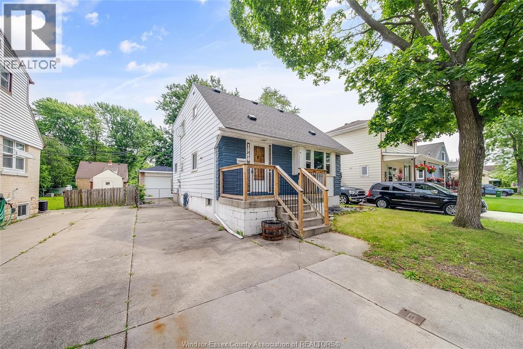 1960 FRANCOIS ROAD - 1