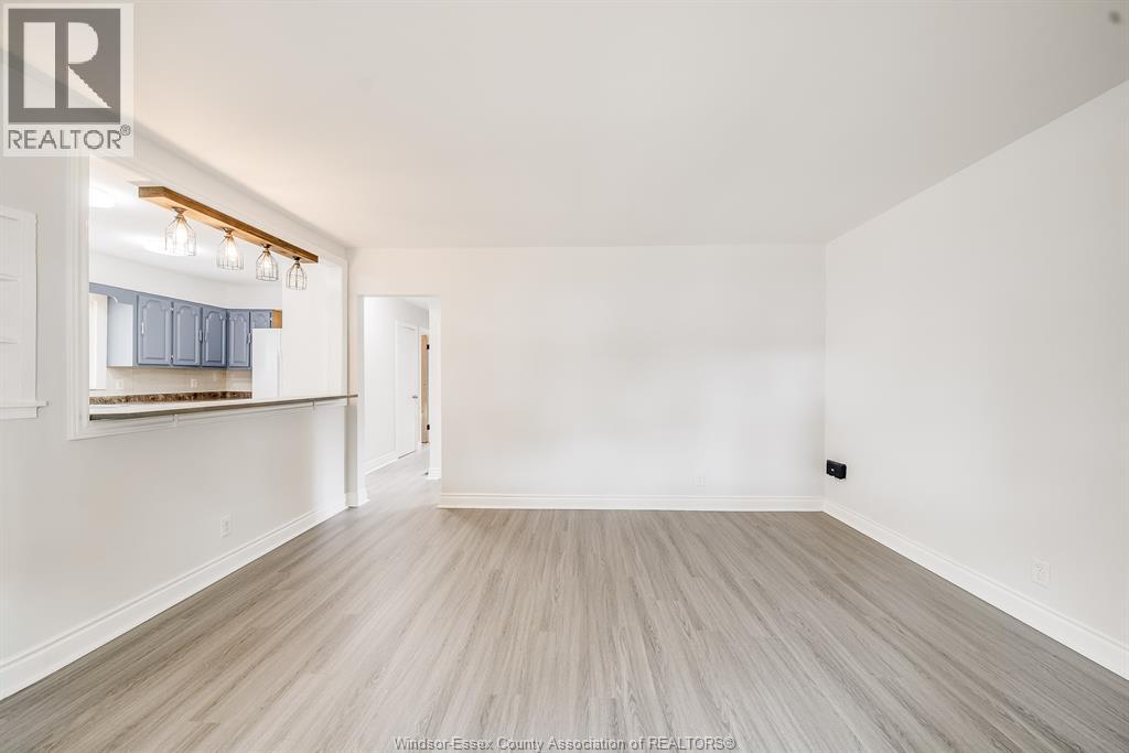 1960 FRANCOIS ROAD - 10
