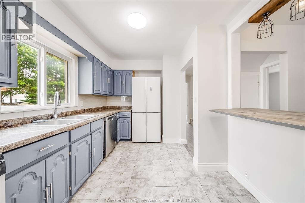 1960 FRANCOIS ROAD - 18