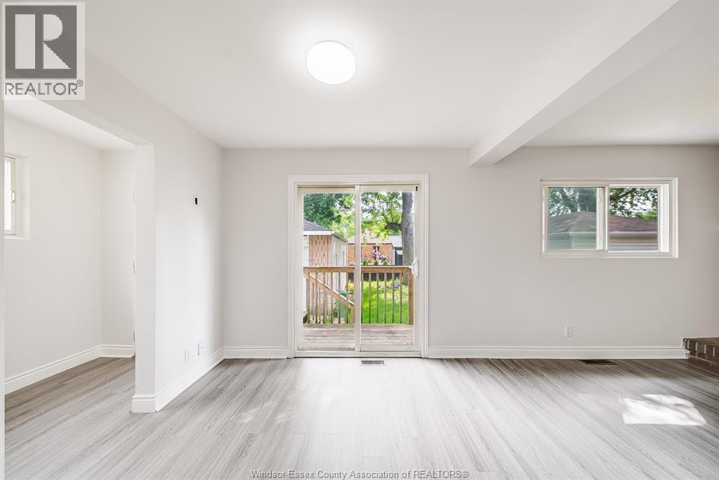 1960 FRANCOIS ROAD - 21