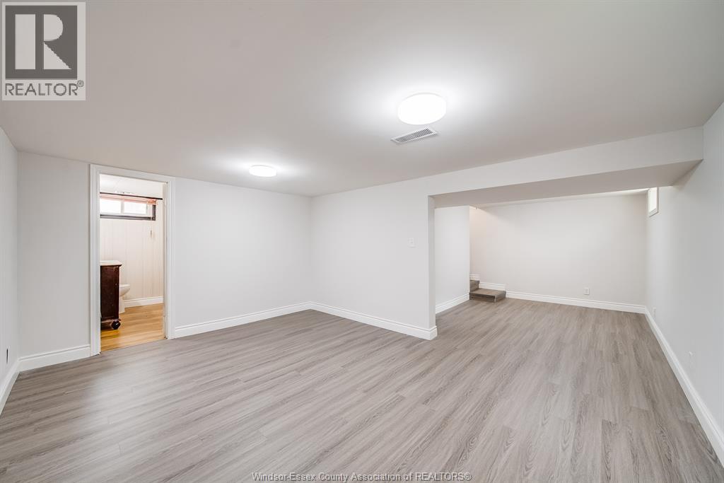 1960 FRANCOIS ROAD - 42