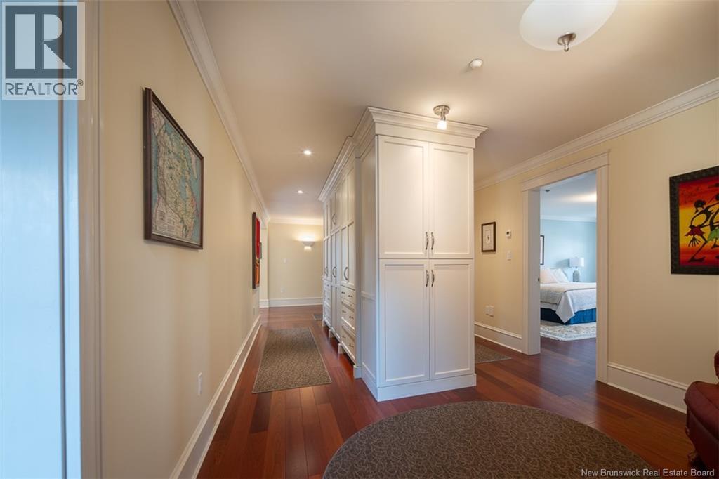 748 Churchill Row - 24