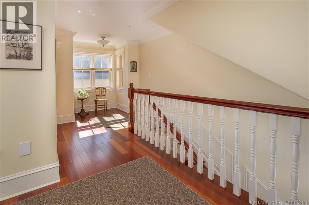 748 Churchill Row - 20