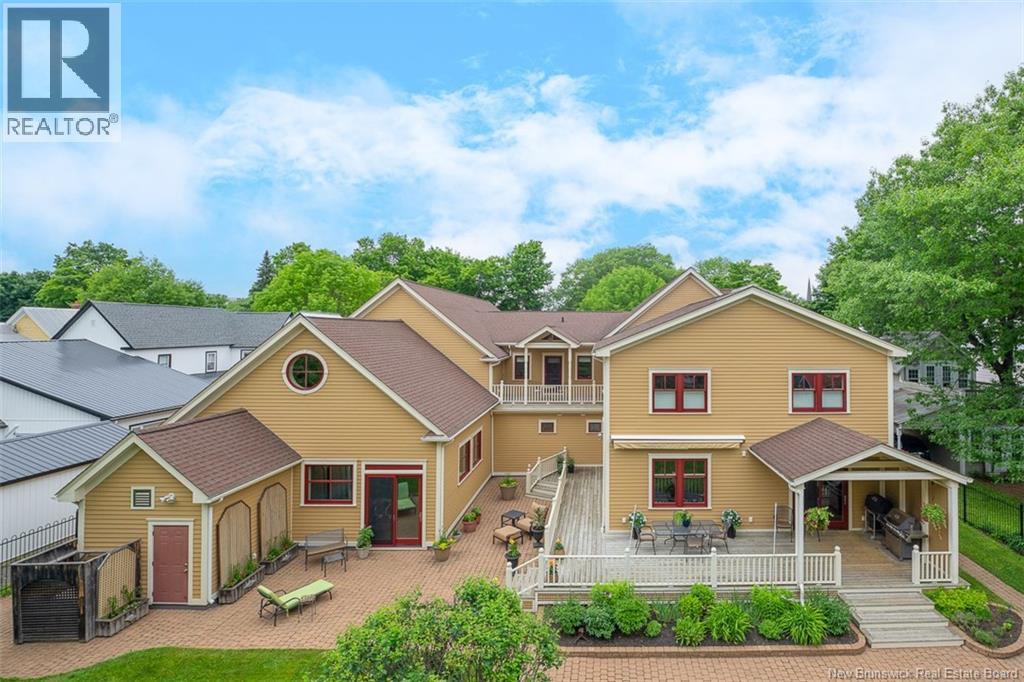 748 Churchill Row - 44