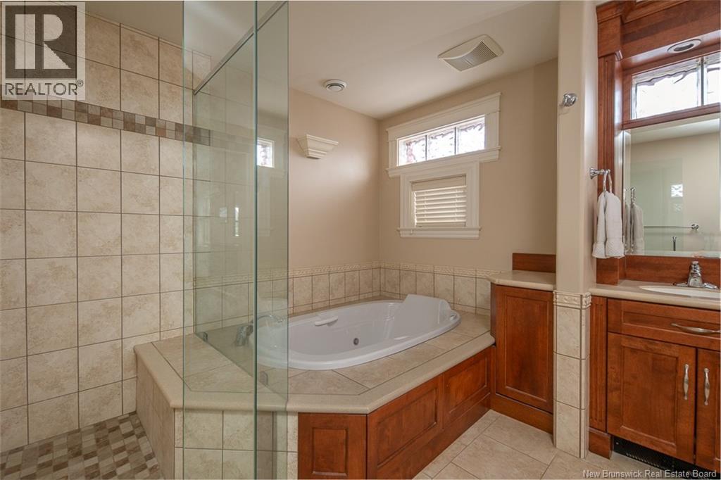 748 Churchill Row - 39