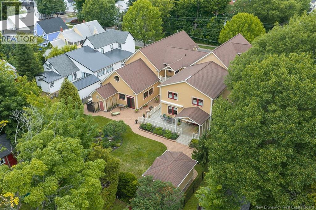 748 Churchill Row - 49