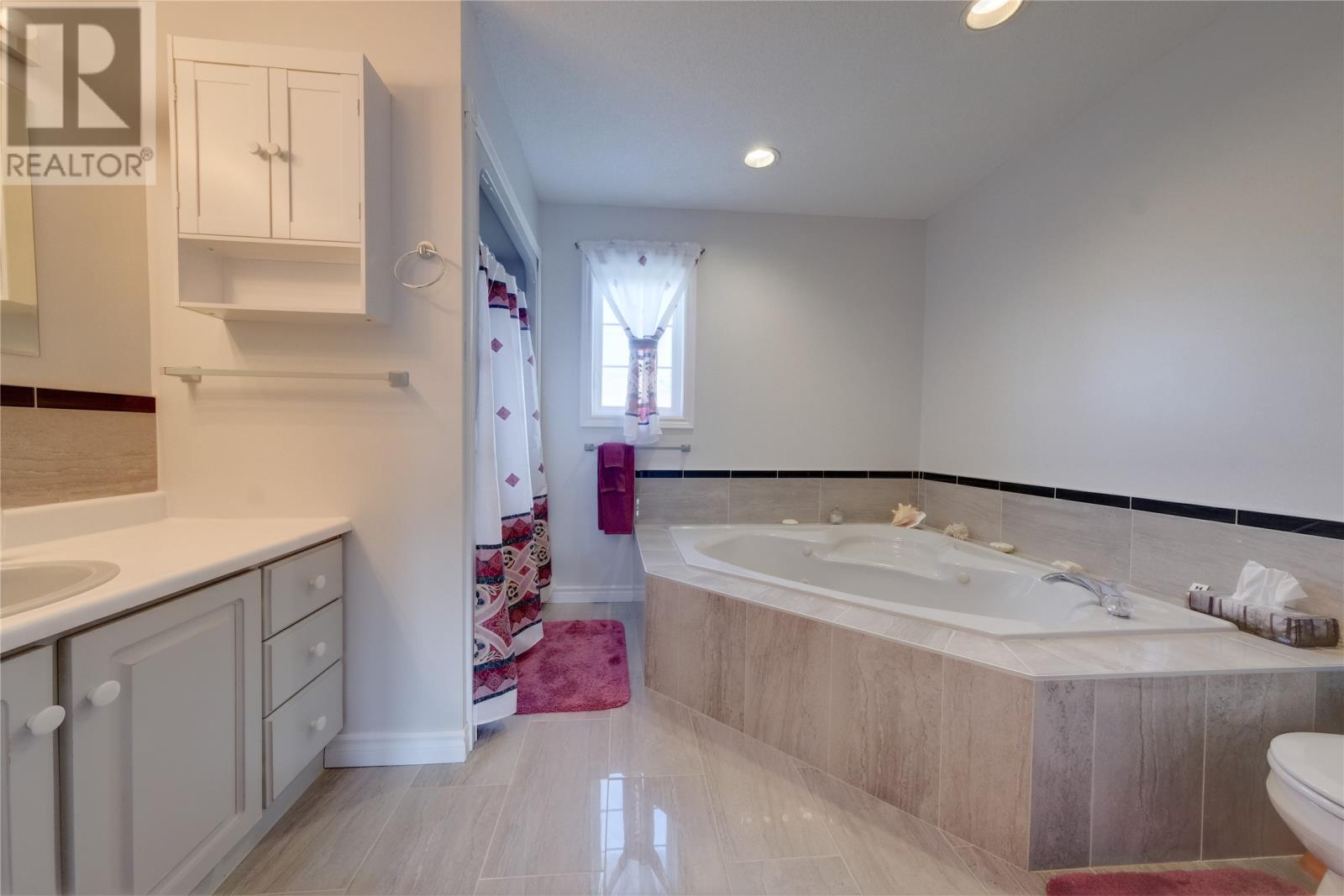 55 Carter Avenue - Image 19