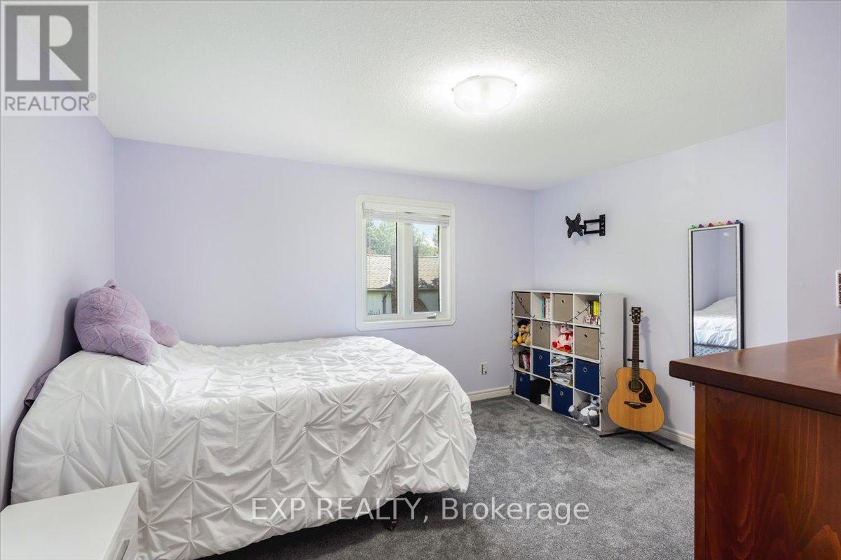 122 1/2 RAILWAY AVENUE - 20