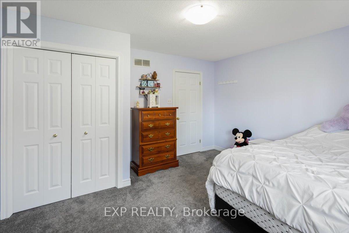 122 1/2 RAILWAY AVENUE - 21