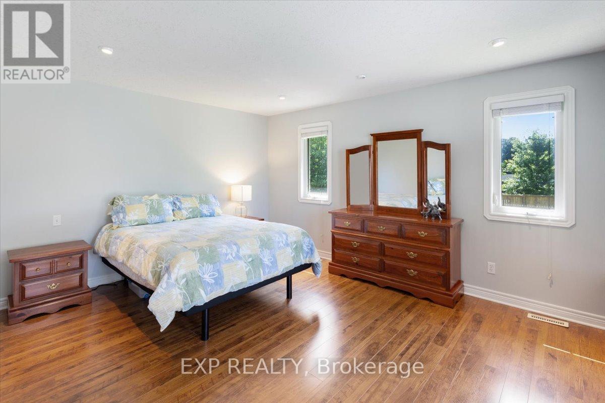 122 1/2 RAILWAY AVENUE - 22
