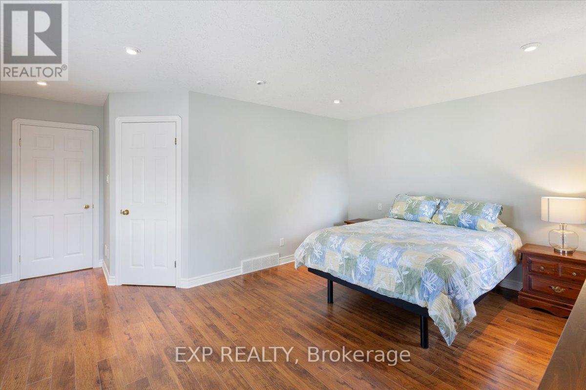 122 1/2 RAILWAY AVENUE - 24