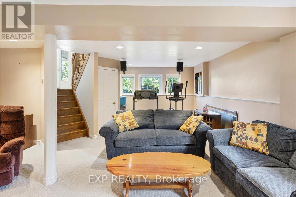 122 1/2 RAILWAY AVENUE - 26