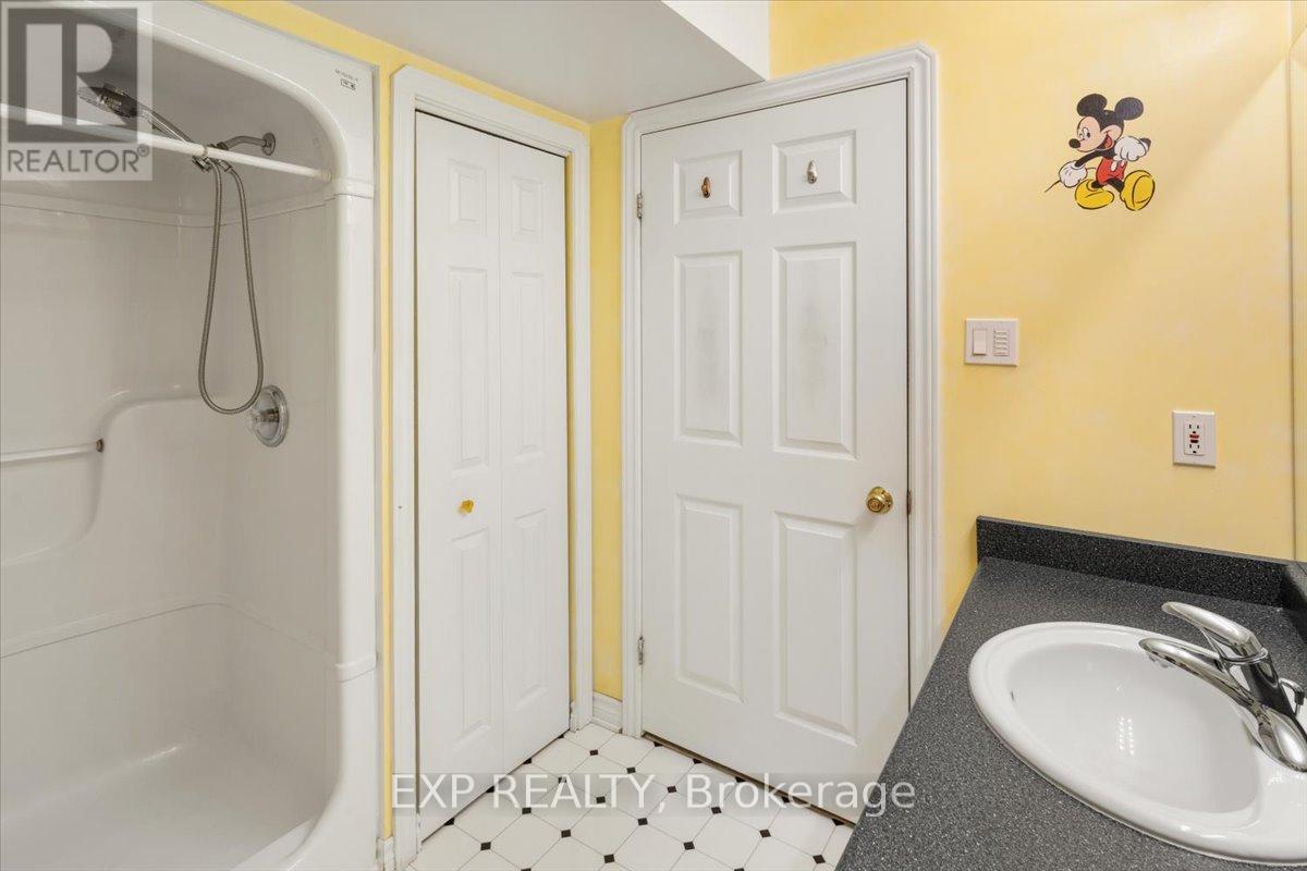 122 1/2 RAILWAY AVENUE - 29
