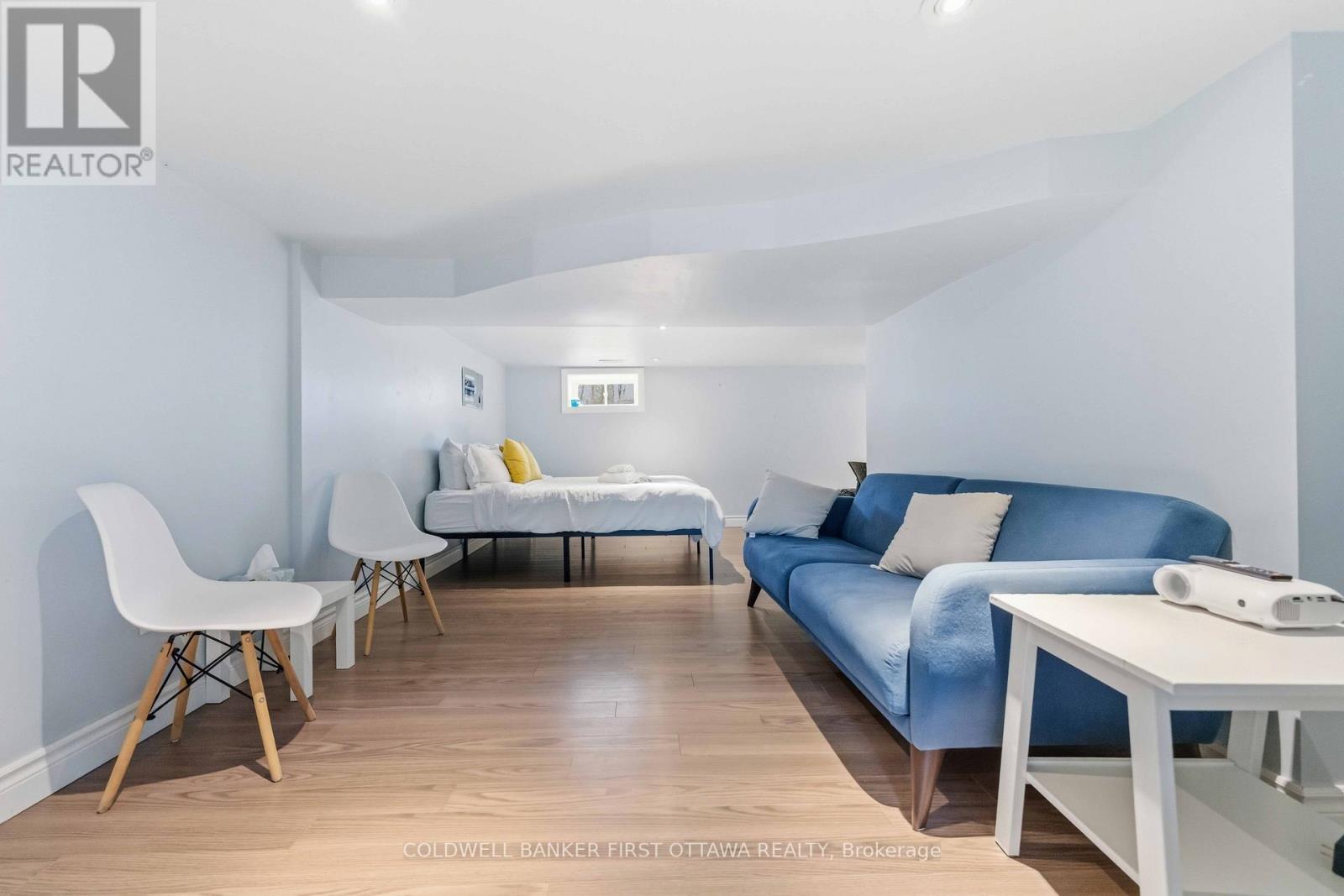 260 KEYWORTH AVENUE - 23
