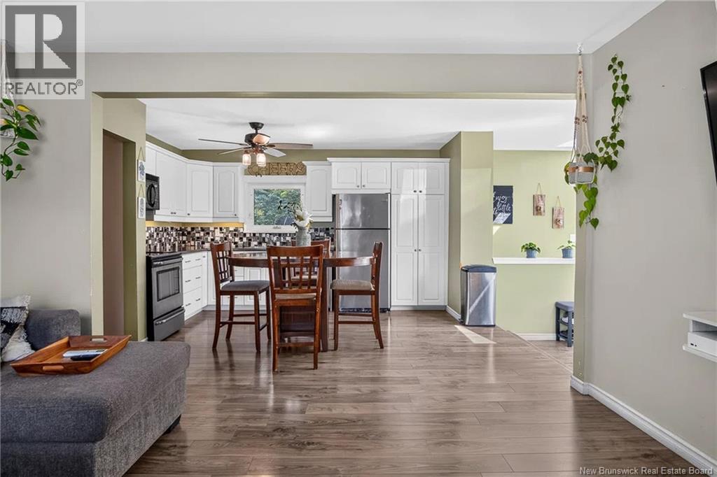 49 Mountain Road - Image 6