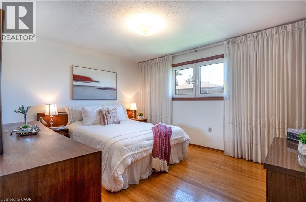 102 MARKSON Crescent - 13