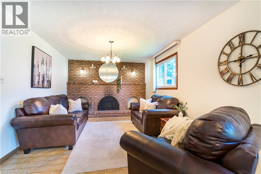 102 MARKSON Crescent - 22