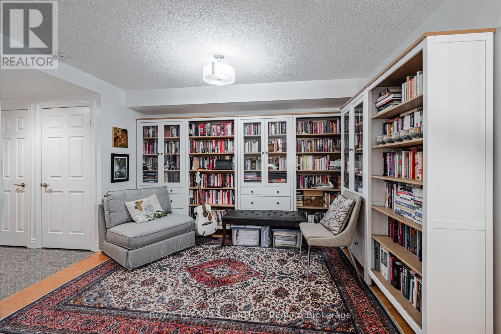 #813 123 EGLINTON AVENUE E - 6