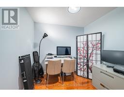 813 - 123 Eglinton Avenue E, Toronto, ON M4P1J2 Photo 23