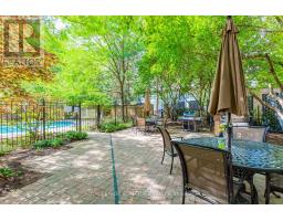 813 - 123 Eglinton Avenue E, Toronto, ON M4P1J2 Photo 32
