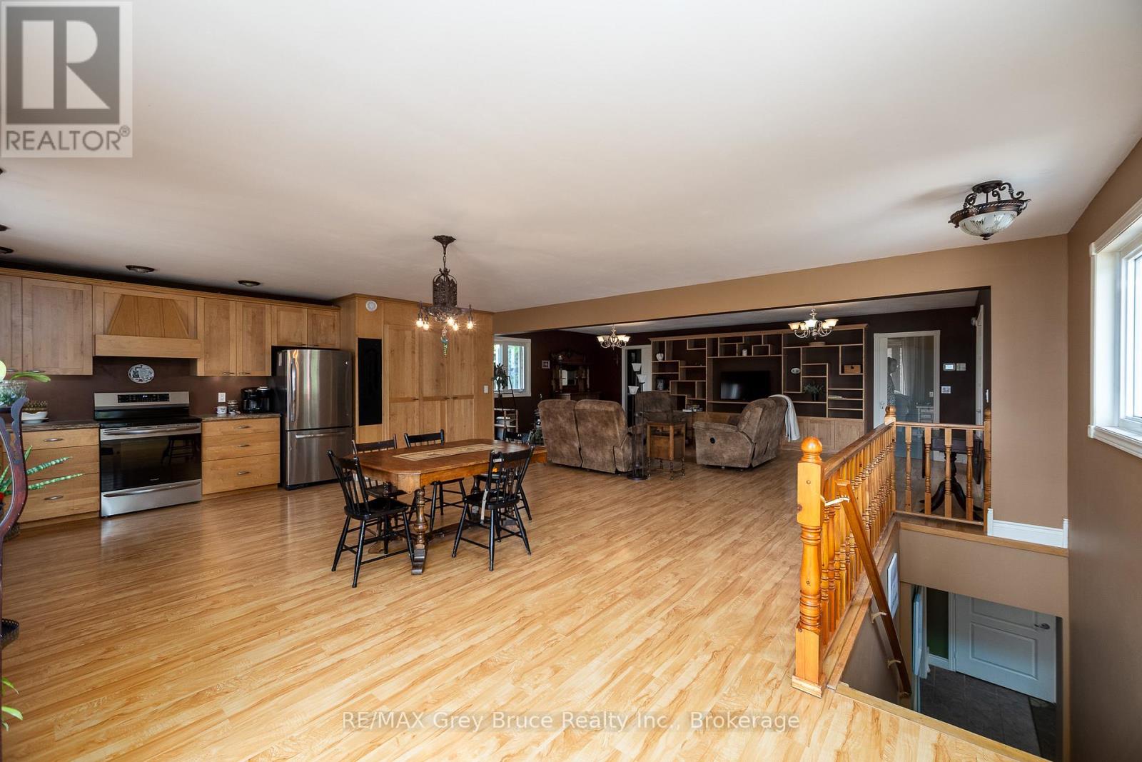 114 VICTORIA STREET - 6