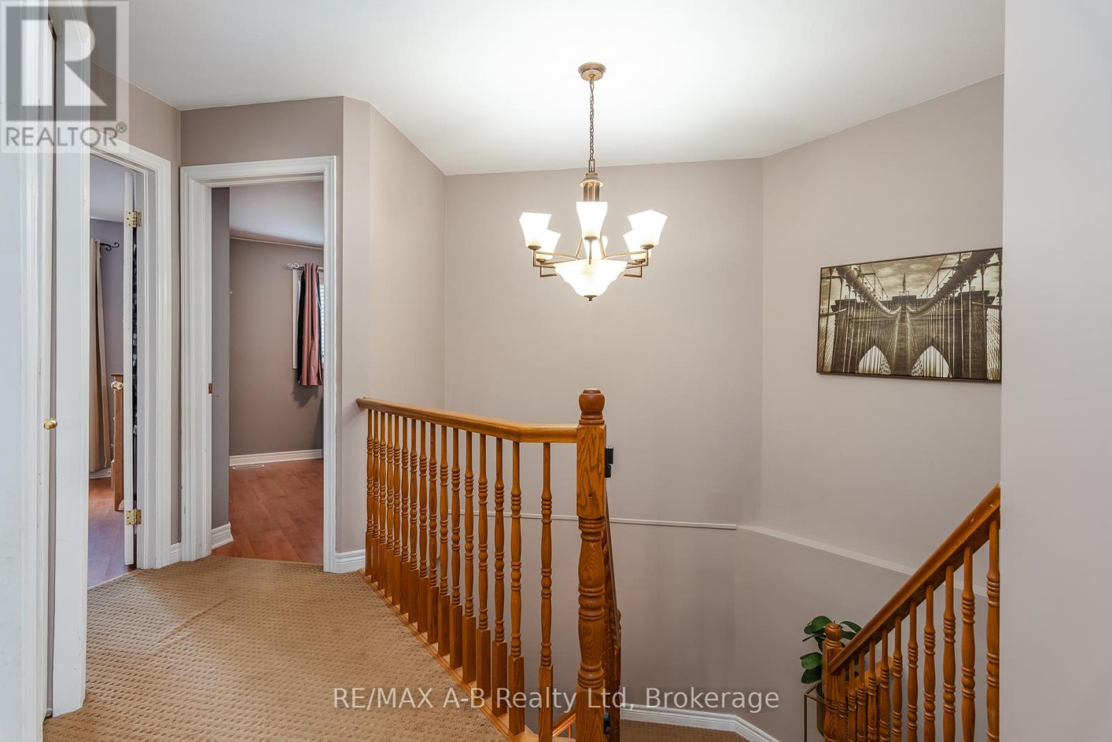 108 WALSH CRESCENT - 29