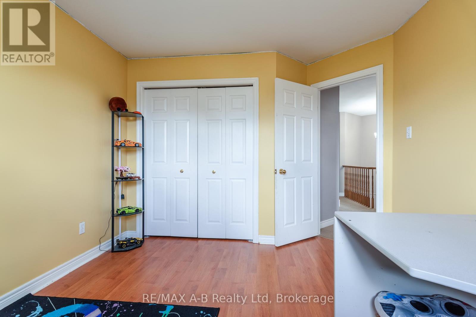 108 WALSH CRESCENT - 36