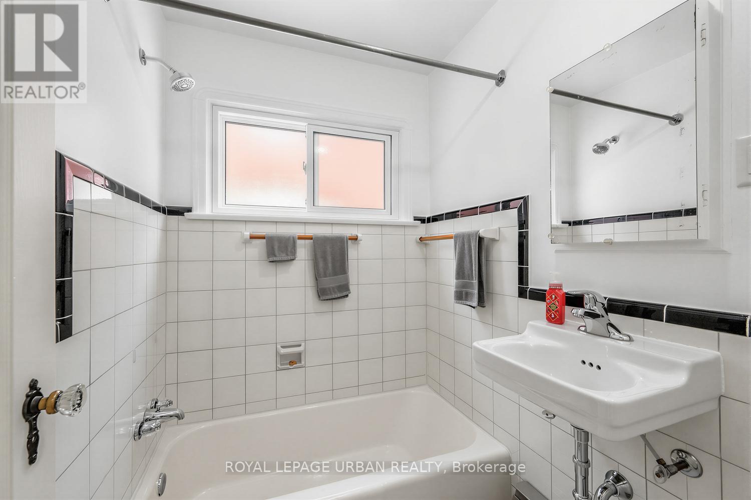 96 CEDARCREST BOULEVARD - 23