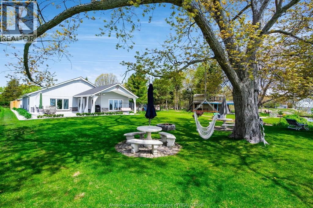 952 Hiawatha Beach - 1