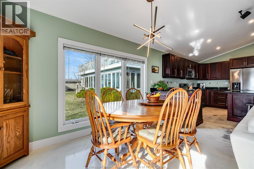 952 Hiawatha Beach - 16