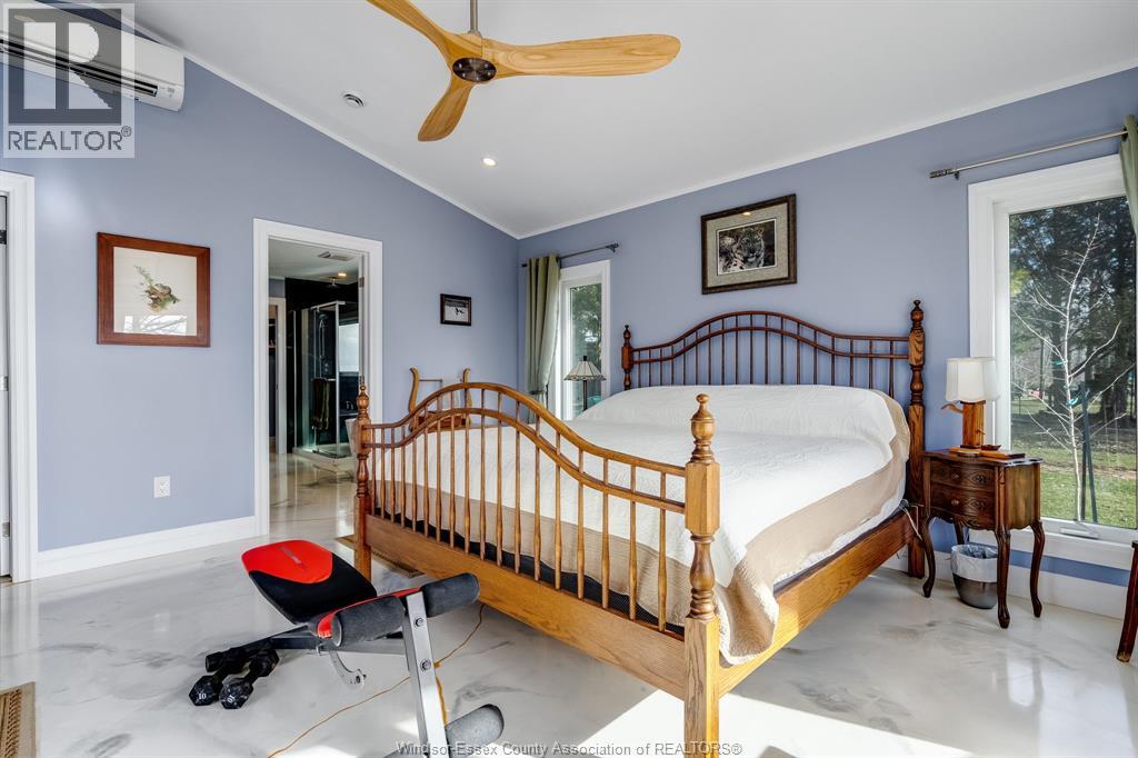 952 Hiawatha Beach - 20