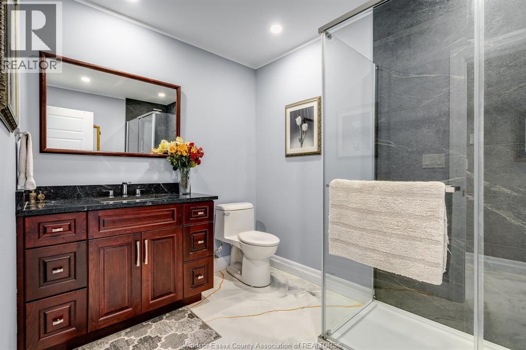 952 Hiawatha Beach - 28